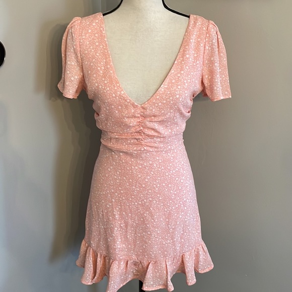 Forever 21 Dresses & Skirts - Forever 21 romantic dress NWOT